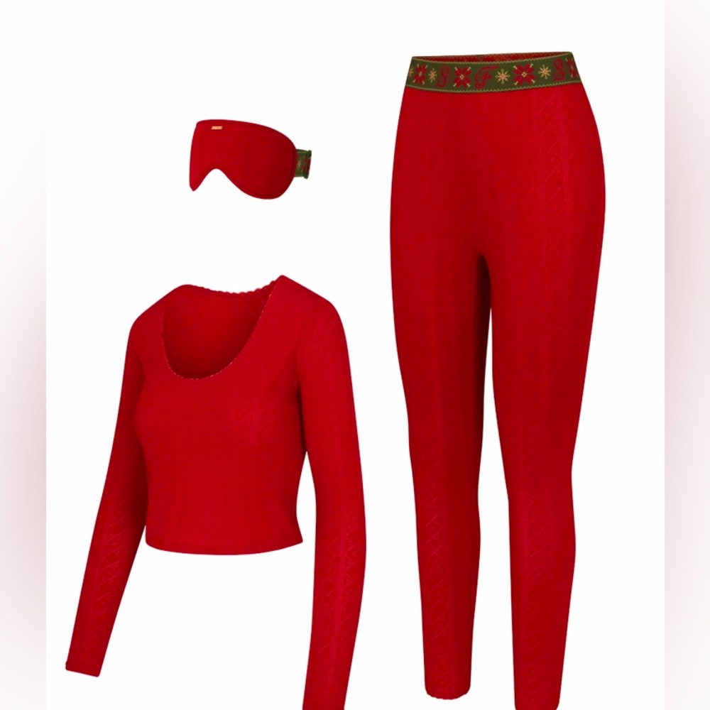 - NWT Savage Fenty Snow Daze Sleep Set w/leggings, long-sleeve top & mask 1X